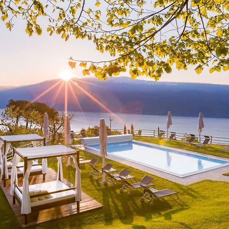 Boutique Hotel Villa Sostaga Gargnano Bagian luar foto