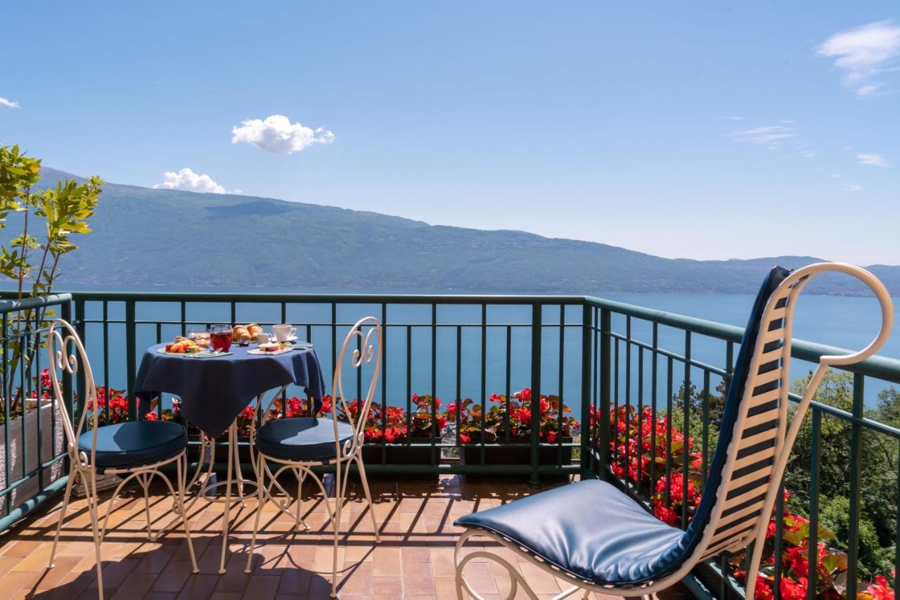 Boutique Hotel Villa Sostaga Gargnano Bagian luar foto