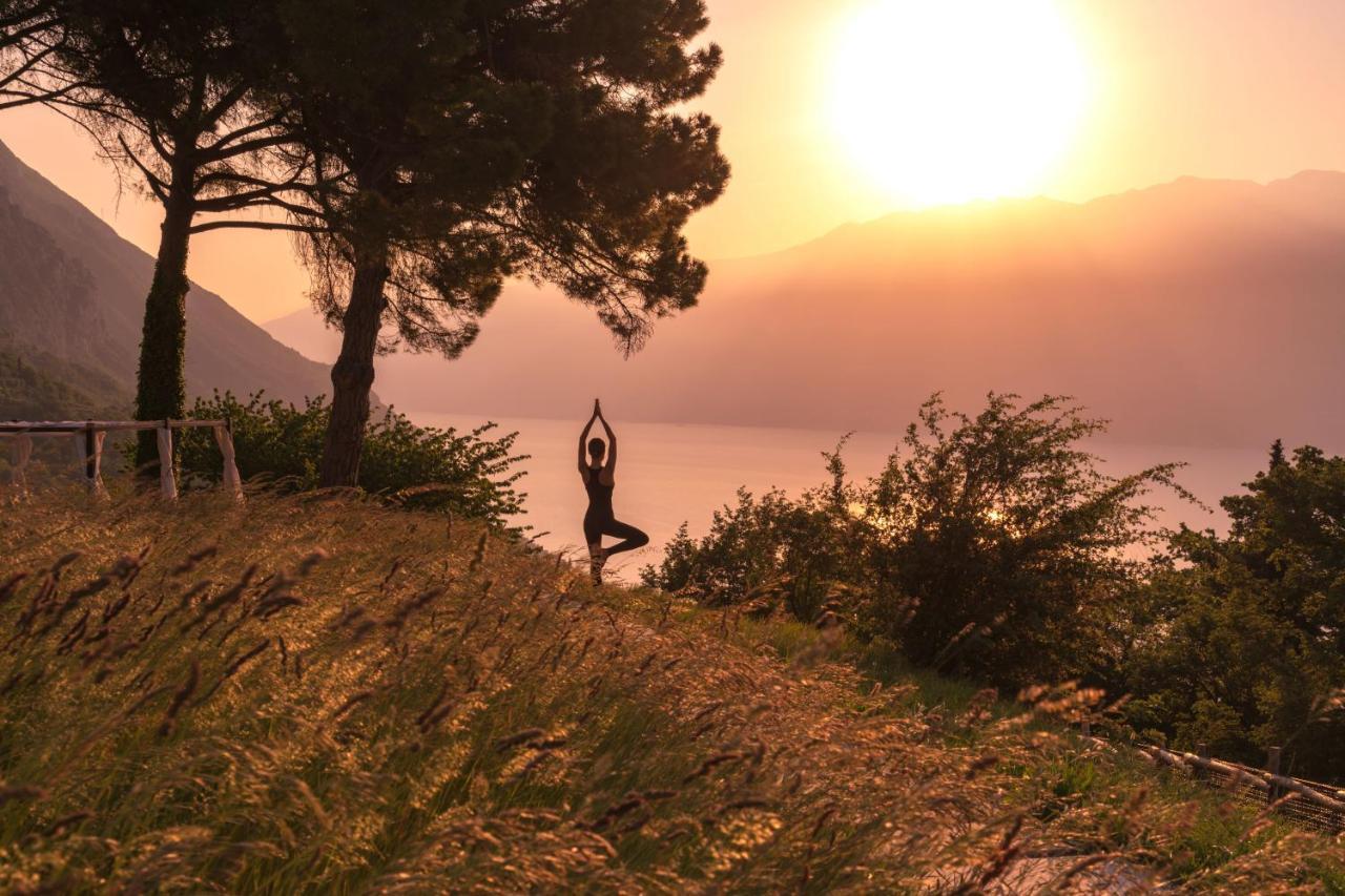 Boutique Hotel Villa Sostaga Gargnano Bagian luar foto