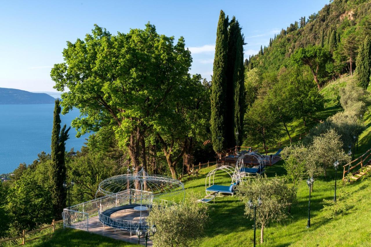 Boutique Hotel Villa Sostaga Gargnano Bagian luar foto