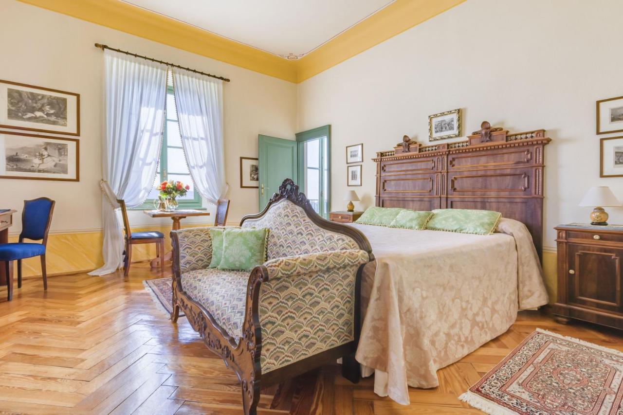 Boutique Hotel Villa Sostaga Gargnano Bagian luar foto