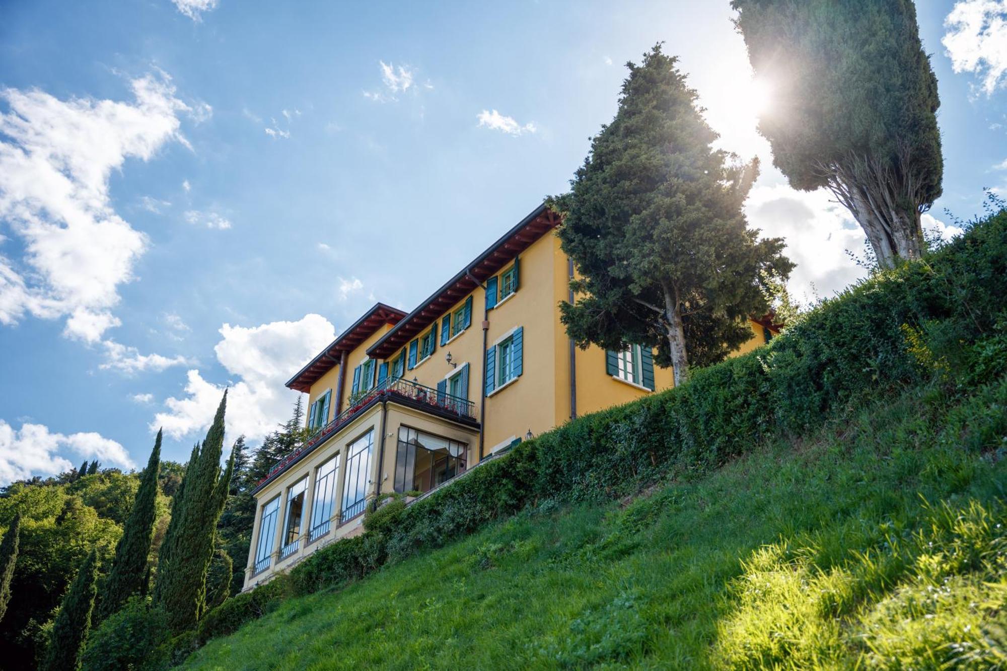 Boutique Hotel Villa Sostaga Gargnano Bagian luar foto