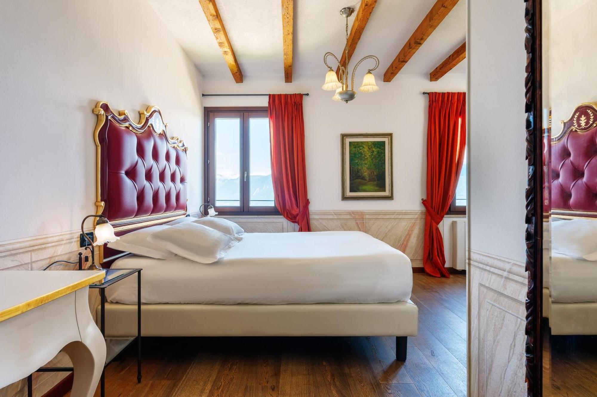 Boutique Hotel Villa Sostaga Gargnano Bagian luar foto