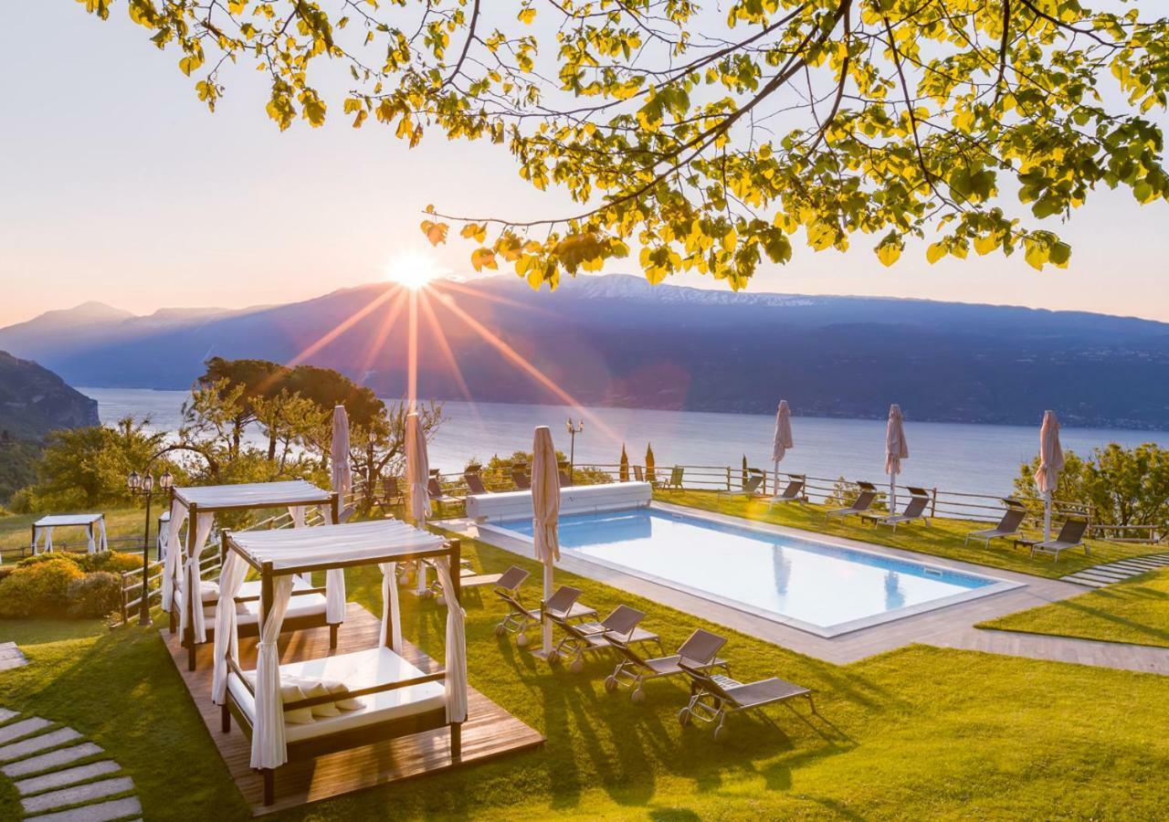 Boutique Hotel Villa Sostaga Gargnano Bagian luar foto
